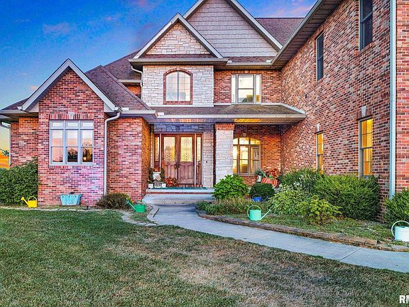 2nd image of 28777 N Woodside Dr