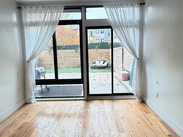 42 Grove Street image 1 of 9