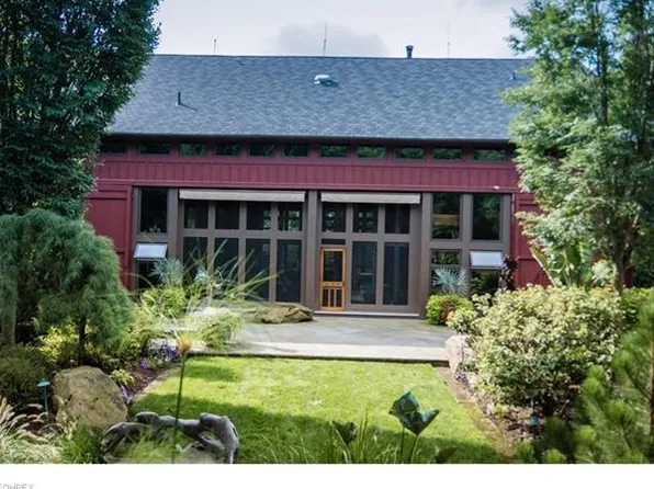 2963 Hudson Aurora Rd, Hudson, OH 44236