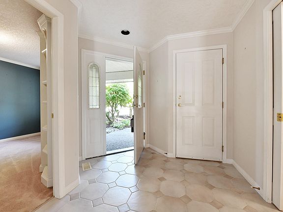 2nd image of 4001 Old Clayburn Rd #136
