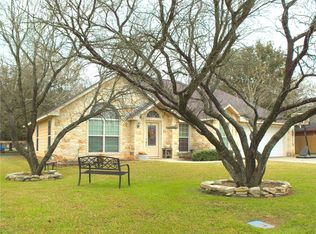 120 Kaeleku Ln, Bastrop, TX 78602
