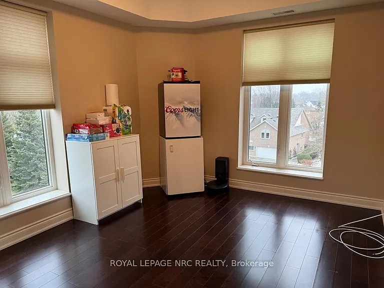 8111 Forest Glen Dr #418 — Photo 10