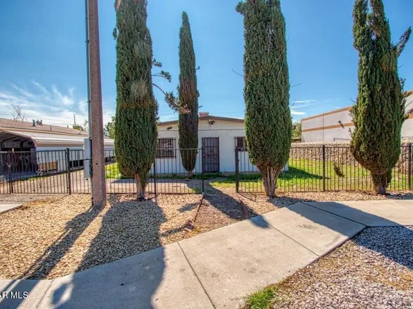 568 Passmore Rd, Socorro, TX 79927