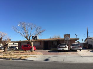 1330 Silver Lake Dr, Las Vegas, NV 89108