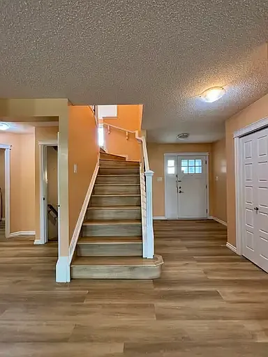 3 bed, 2.5 bath, 1850 sqft, $2,495 — Photo 4