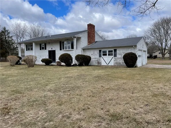 1193 Tuckertown Rd, South Kingstown, RI 02879