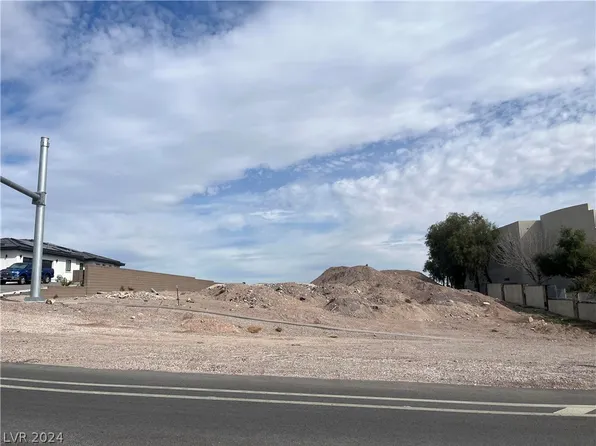 316 E Paradise Hills Dr, Henderson, NV 89002