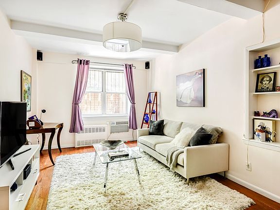 5th image of 166 W 76th St APT D