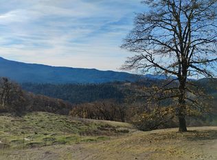 11 Bronco Ct, Bridgeville, CA 95526