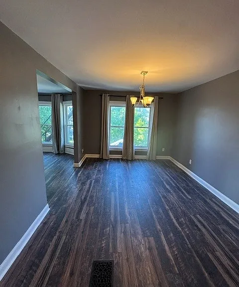 416 Breckenridge St — Photo 3