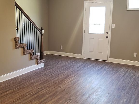 3rd image of 356 Landrum Pl