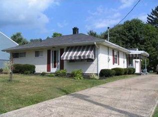 225 Hart St, Houston, PA 15342