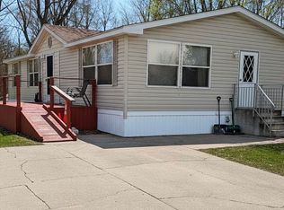 407 Ash Pkwy, Westville, IN