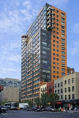 Rented by Classic Marketing- 530 Park1 | media 23