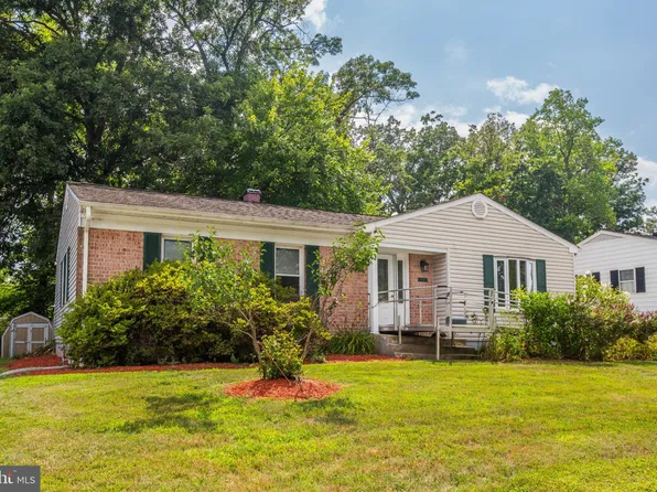 1129 Pleasant Valley Dr, Catonsville, MD 21228