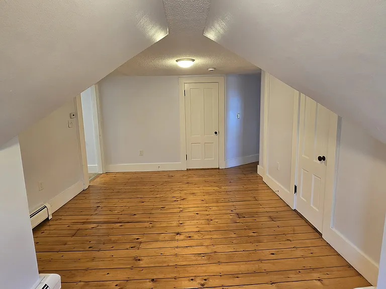 257 Roxbury St #3 — Photo 15