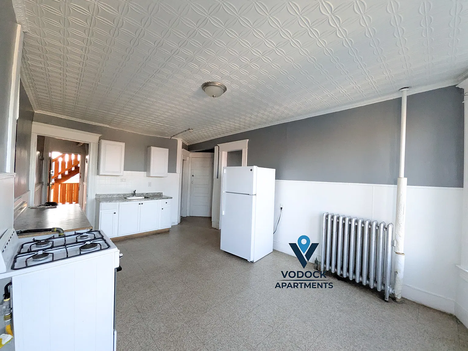 1 bed, 850 sqft, $1,300 — Photo 2
