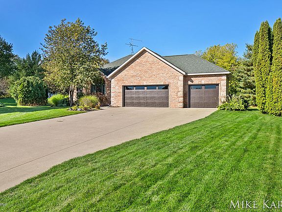 3rd image of 303 Maier Ct SW