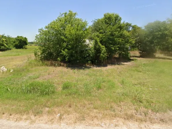 0 S Falls St, Mart, TX 76664