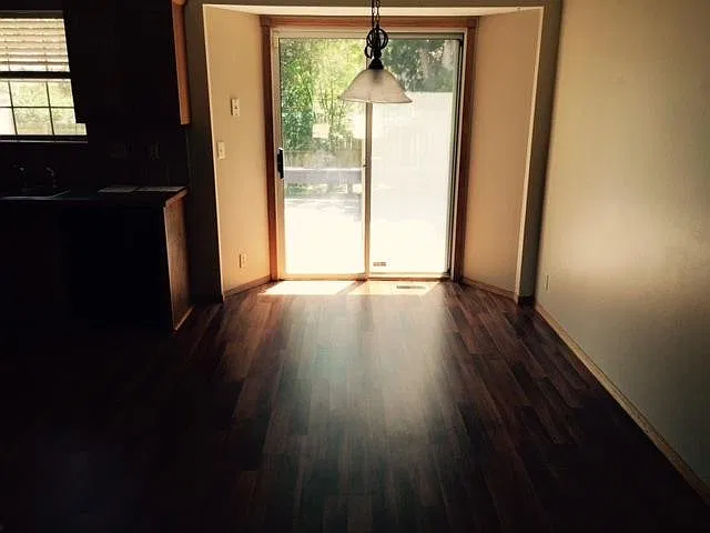 4 bed, 2100 sqft, $1,900 — Photo 4