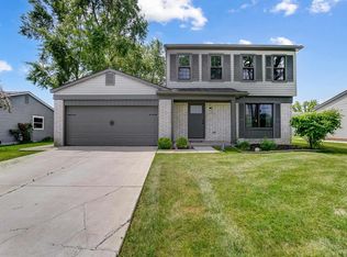 22299 Derby Rd, Woodhaven, MI 48183