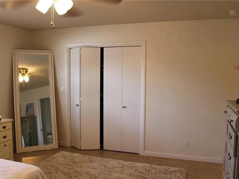 1515 Vine St — Photo 22