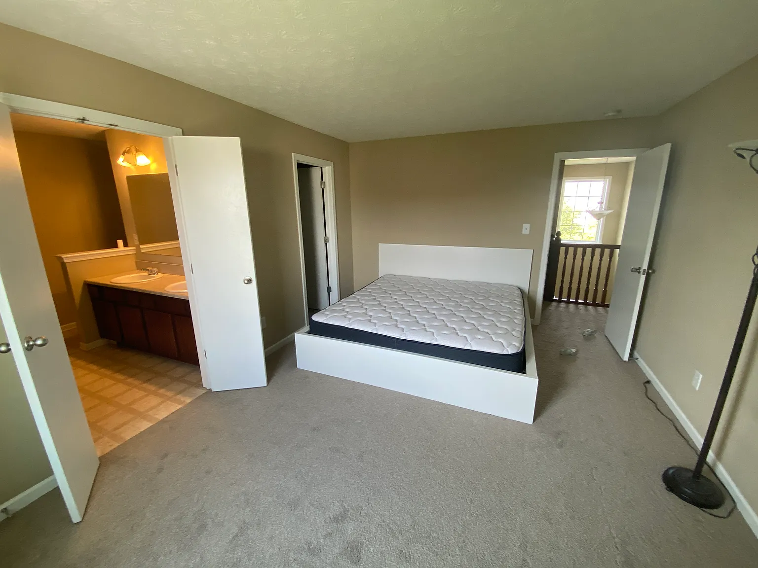 4 bed, 2.5 bath, 2762 sqft, $2,315 — Photo 4