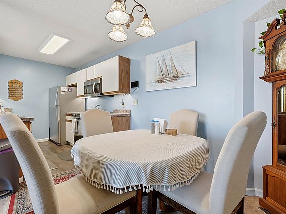5th image of 8830 Cloister Dr. #F