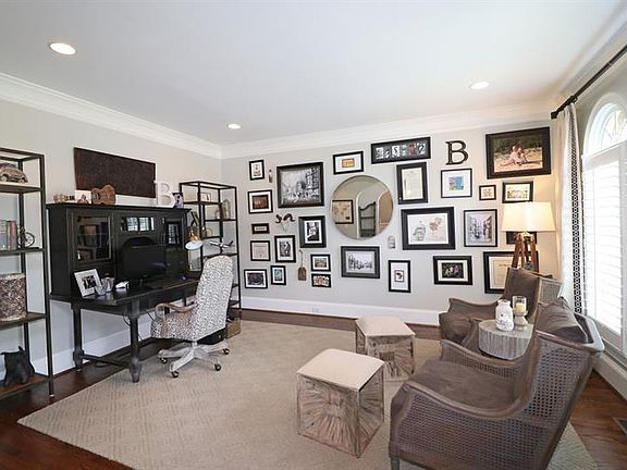 5th image of 305 Tividale Ct