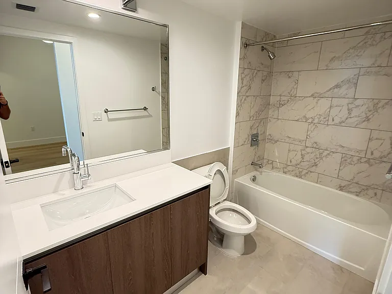 2578 NE 182nd Ter #S — Photo 9