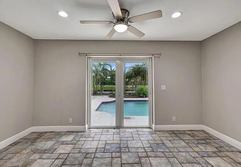 1402 Cormorant Rd — Photo 15