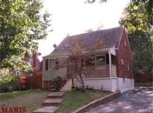 2833 Raritan Dr, Saint Louis, MO 63119