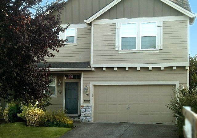 1st image of 1736 SE Water Lily St