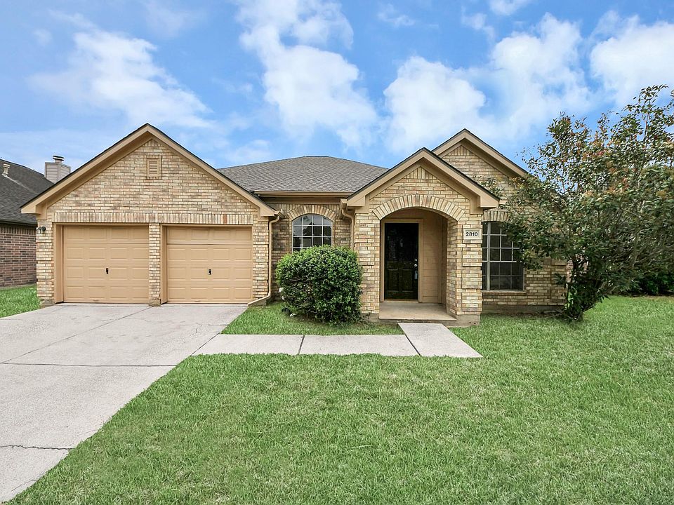 1st image of 2810 Huntington Way