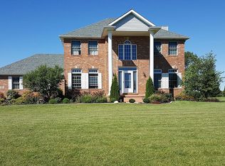 164 Springwood Dr, Hebron, IN 46341