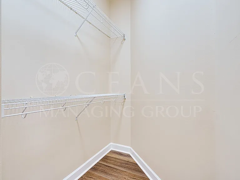 4013 Cree Dr — Photo 23