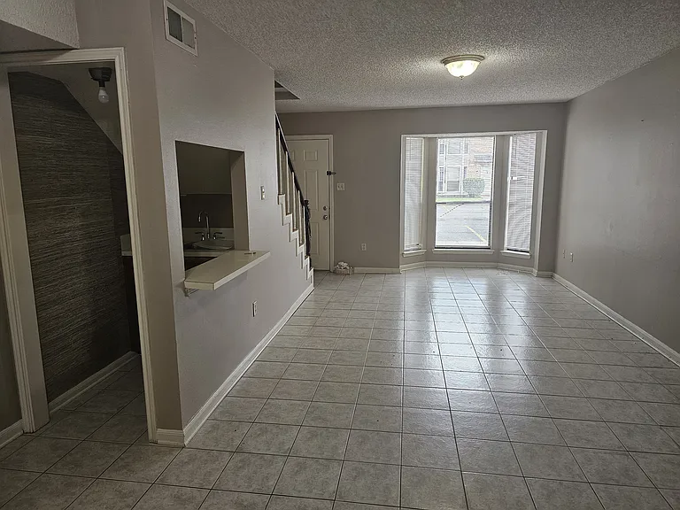 757 E Boyd Dr #C — Photo 4