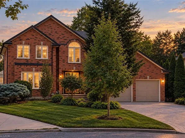 1820 Shady Creek Ct, Mississauga, ON L5L 3W2