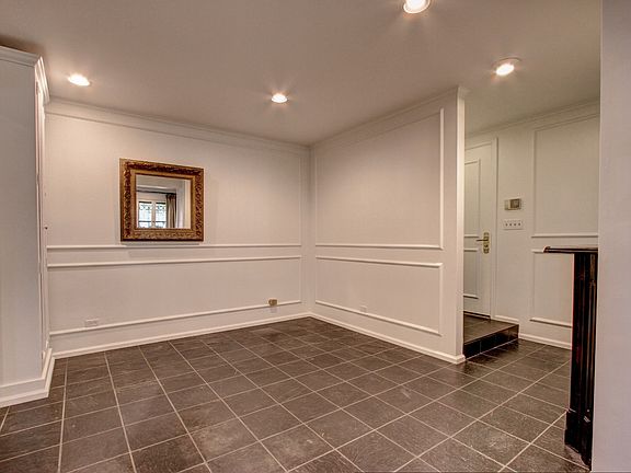 5th image of 921 11th Ave E APT 1