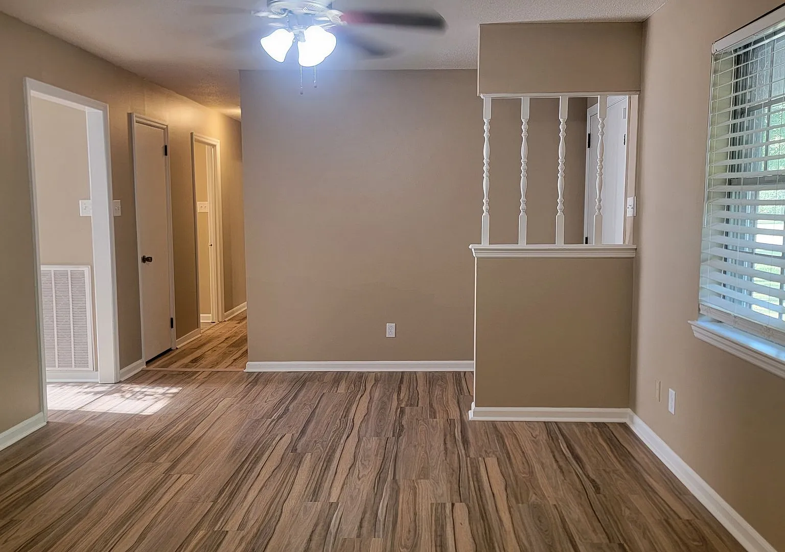 Great Home in Country Setting — Photo 4