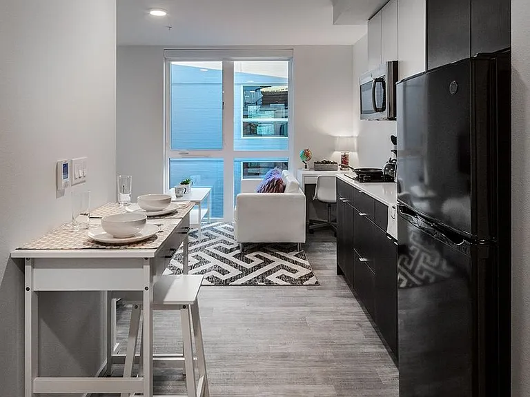 Pike Flats | 722 E Pike St — Photo 45