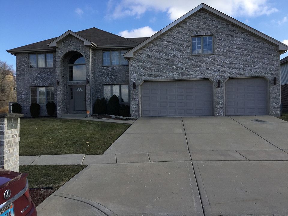 1st image of 19023 Canterbury Pl