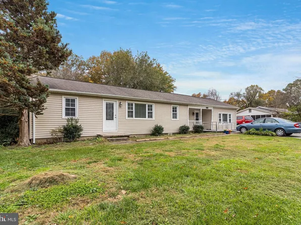 12797 Jones Ln, Waldorf, MD 20602