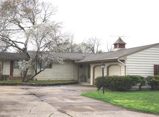 1213 Riverside Dr, Huron, OH 44839