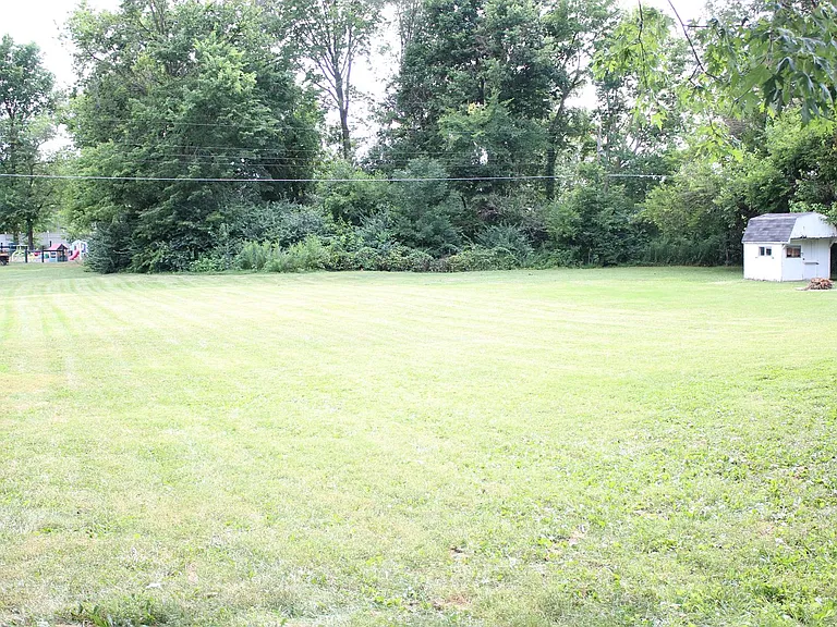 90 Poplar Grove Dr — Photo 11