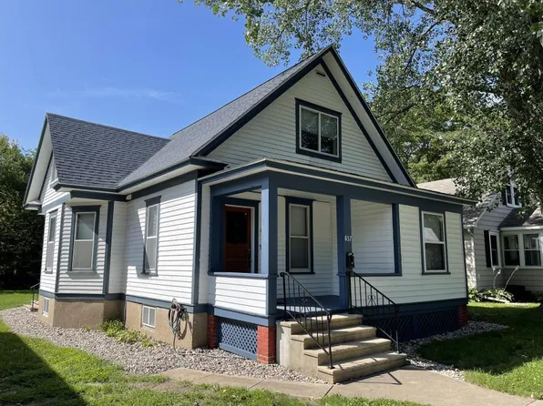 657 Dacota St, Winona, MN 55987