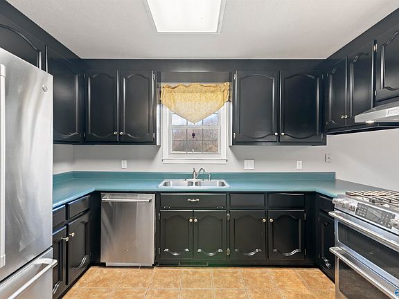 3rd image of 20820 Johnson Rd