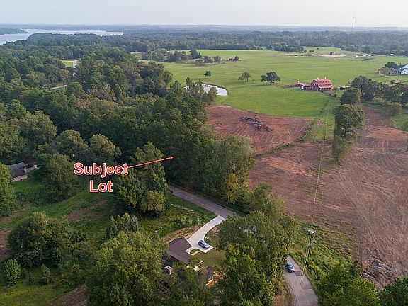 2nd image of 200 Sunshine Ln