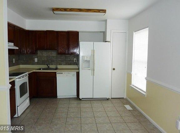4th image of 3634 McDowell Ct