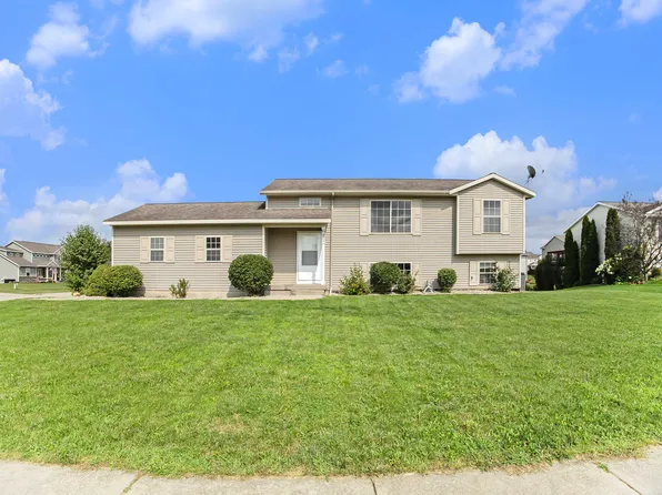 6474 Prairie Pointe Dr SE, Caledonia, MI 49316